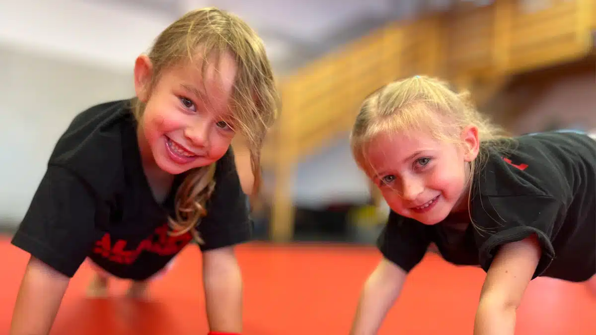 Alpha Krav Maga! Effektive Selbstverteidigung für Kinder, Jugendliche und Erwachsene bei den Krav Maga Experten Kaiserslautern, Karlsruhe und Leimen (Heidelberg). Alpha Krav Maga! Effektive Selbstverteidigung für Kinder, Jugendliche und Erwachsene bei den Krav Maga Experten Kaiserslautern, Karlsruhe und Leimen (Heidelberg).
